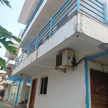 דאבולים Sai Leela Guest House מראה חיצוני תמונה
